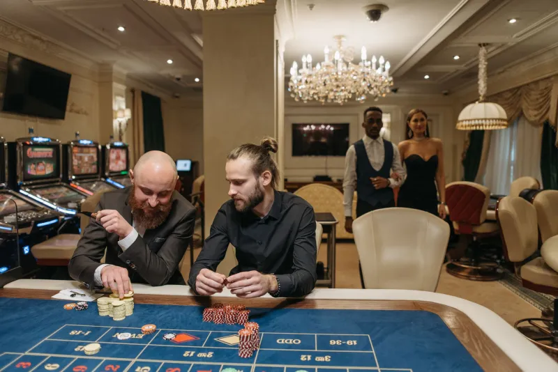 Small Wins, Big Losses: The Psychological Trap Keeping Aussie Pokies Players Hooked